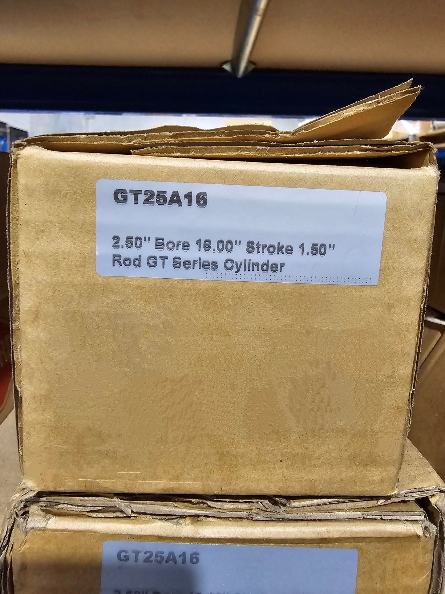 Ag Cylinder - 2.5" Bore - 16" Stroke - 1.5" Rod - 28.25" Closed Centre