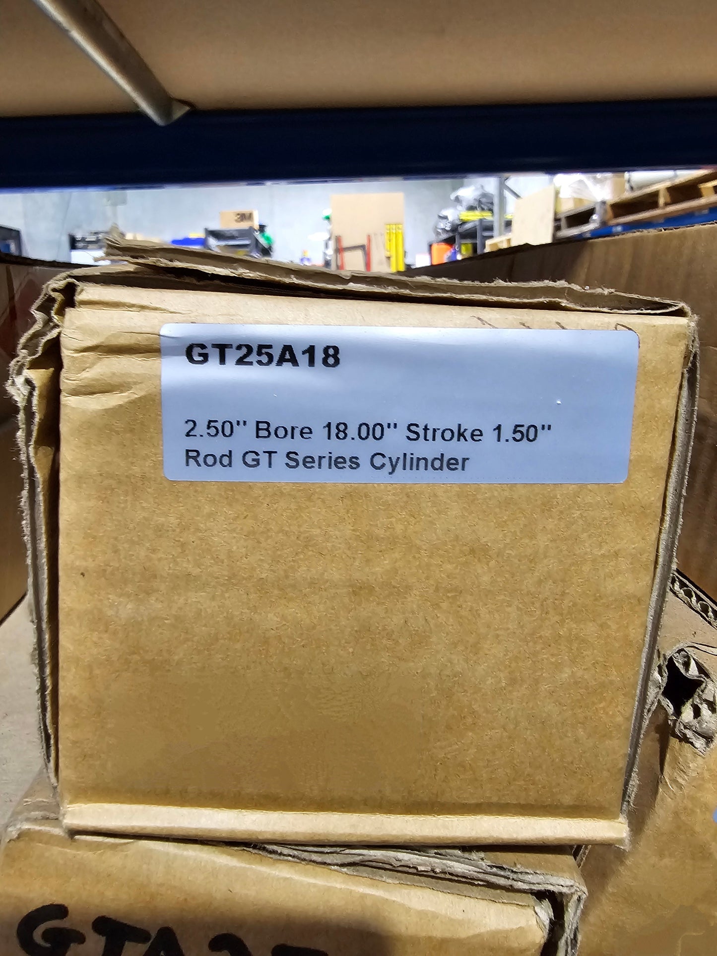 Ag Cylinder - 2.5" Bore - 18" Stroke - 1.5" Rod - 30.25" Closed Centre